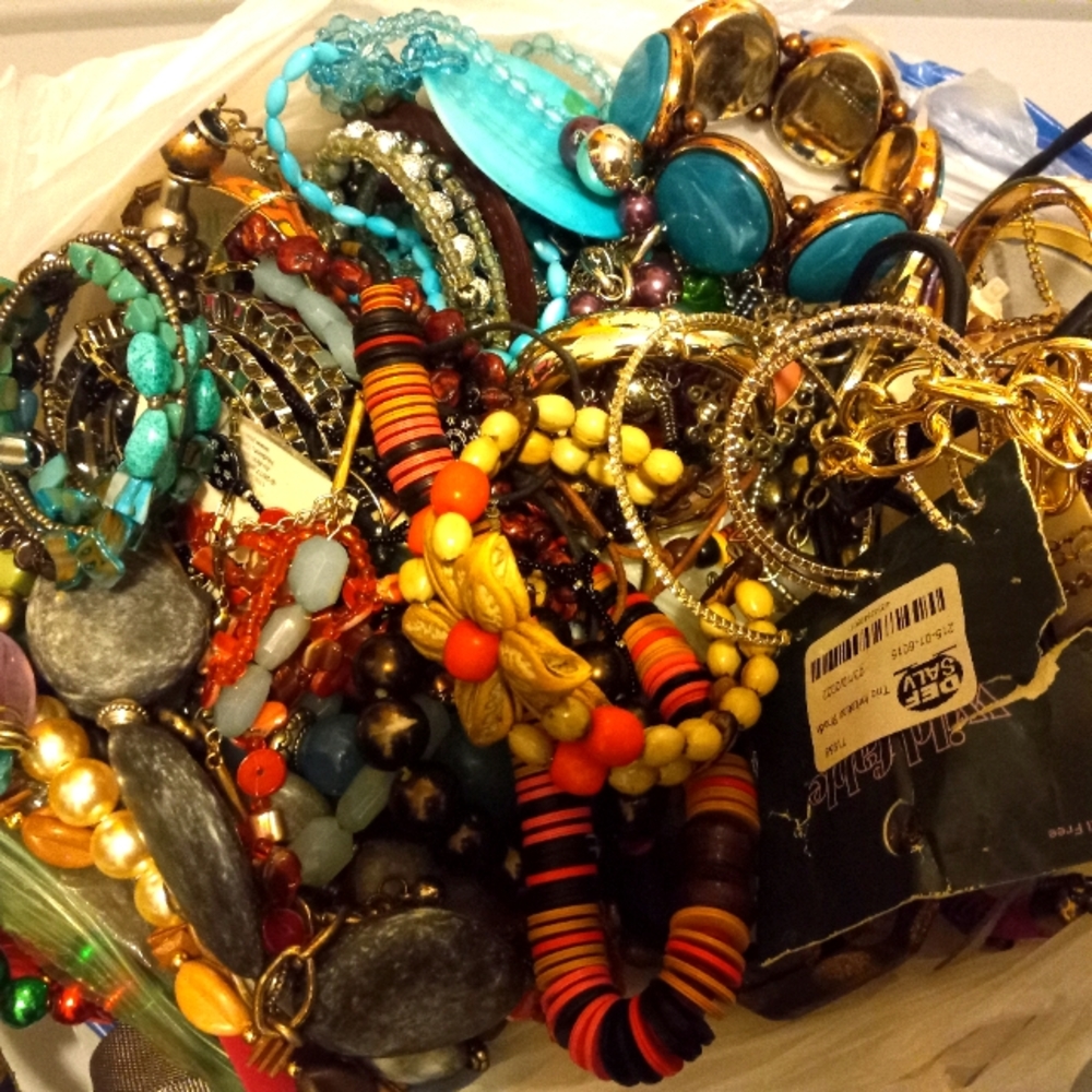 Jewelry craft lot wearable 4 1/2 lbs in box